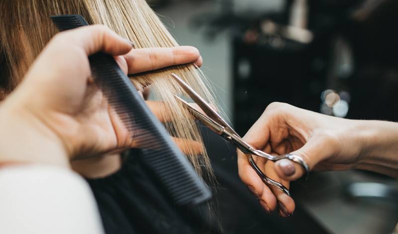 Coiffure Nous Deux pour une coupe de cheveux